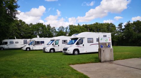 Camping-cars : une aire de services